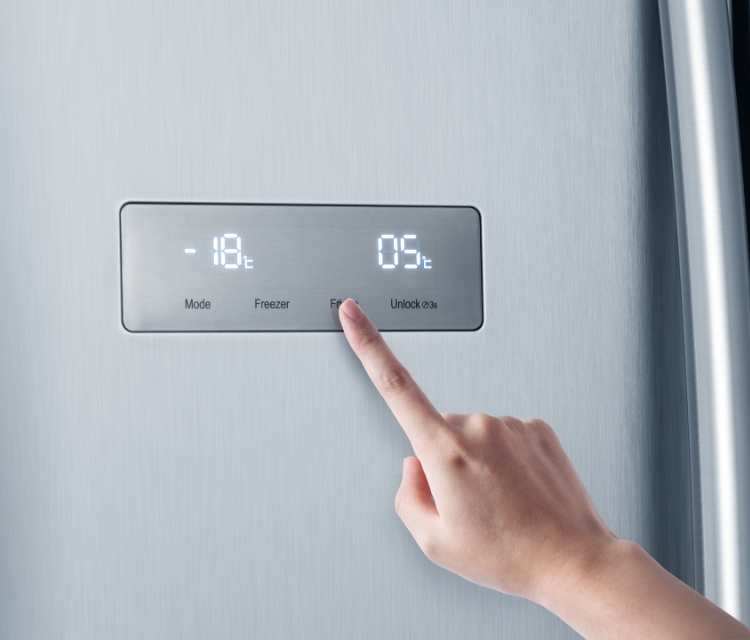 Hisense BCD570W Touch Electronic Control feature image - mobile