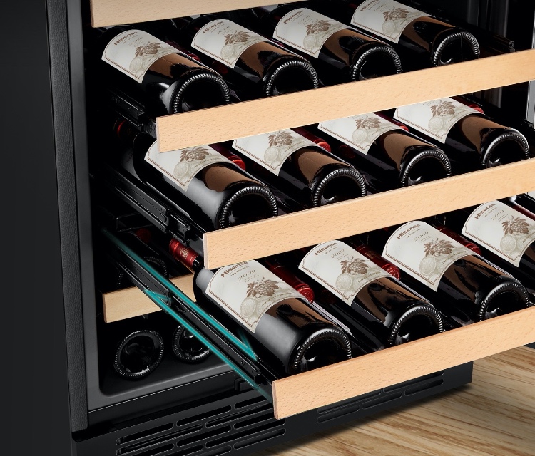 Hisense JC137YA Sliding shelf with railway feature image - mobile