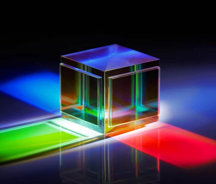 Hisense 100L9G Triple Color Laser Lights Mobile