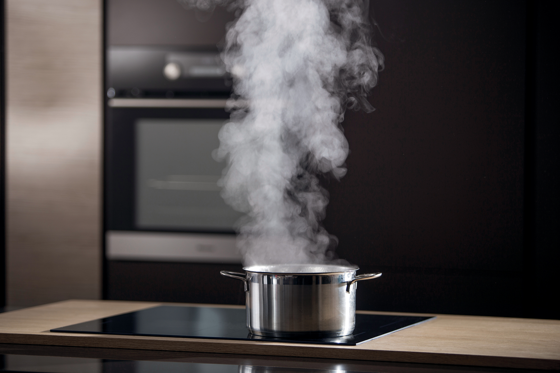 Hisense HI65222BB Rapid Boil feature image